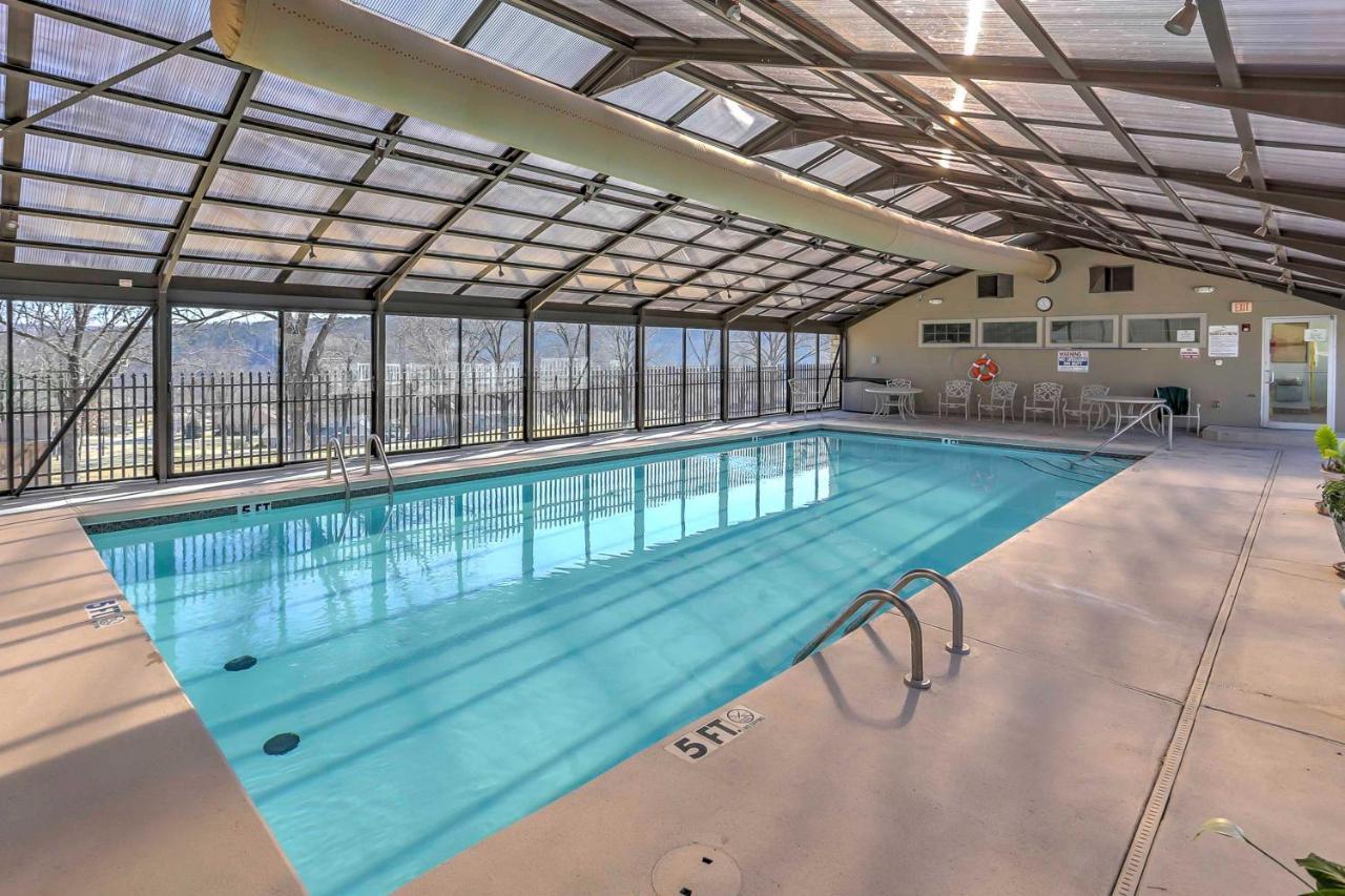 Branson Condo With Pool Access, Walk To Fishing Exterior photo