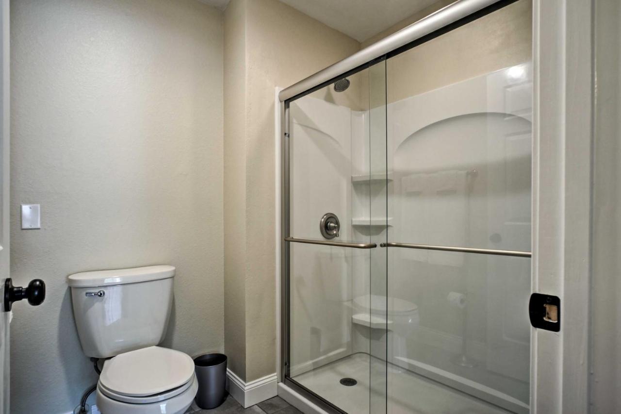 Branson Condo With Pool Access, Walk To Fishing Exterior photo